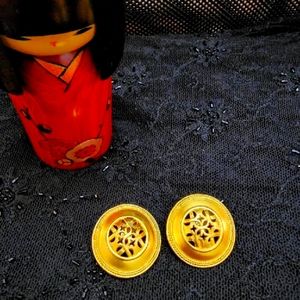 Ben Amun Gold Clip On Earrings